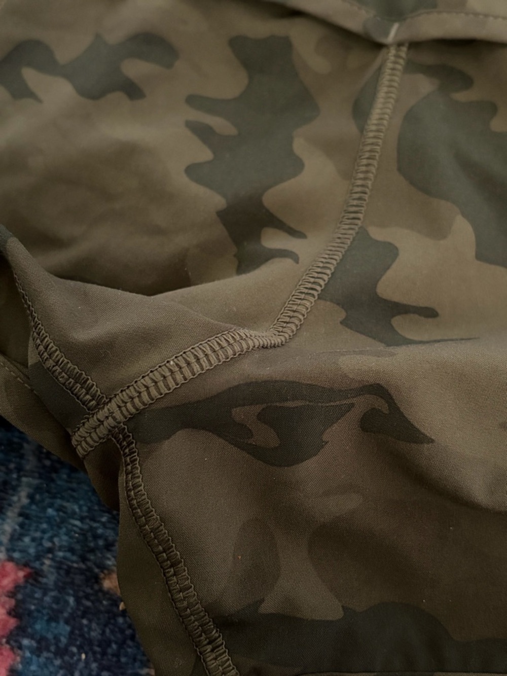 Lululemon camo speed up shorts - Picture 5 of 6